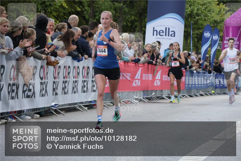 06.09.2026 - CURREX Alsterlauf Yannick Fuchs http://msf.ph/oto/10128182 06.09.2026 09:36:38 Ziel 4032, 5045, 5444, 6306 meine-sportfotos.de