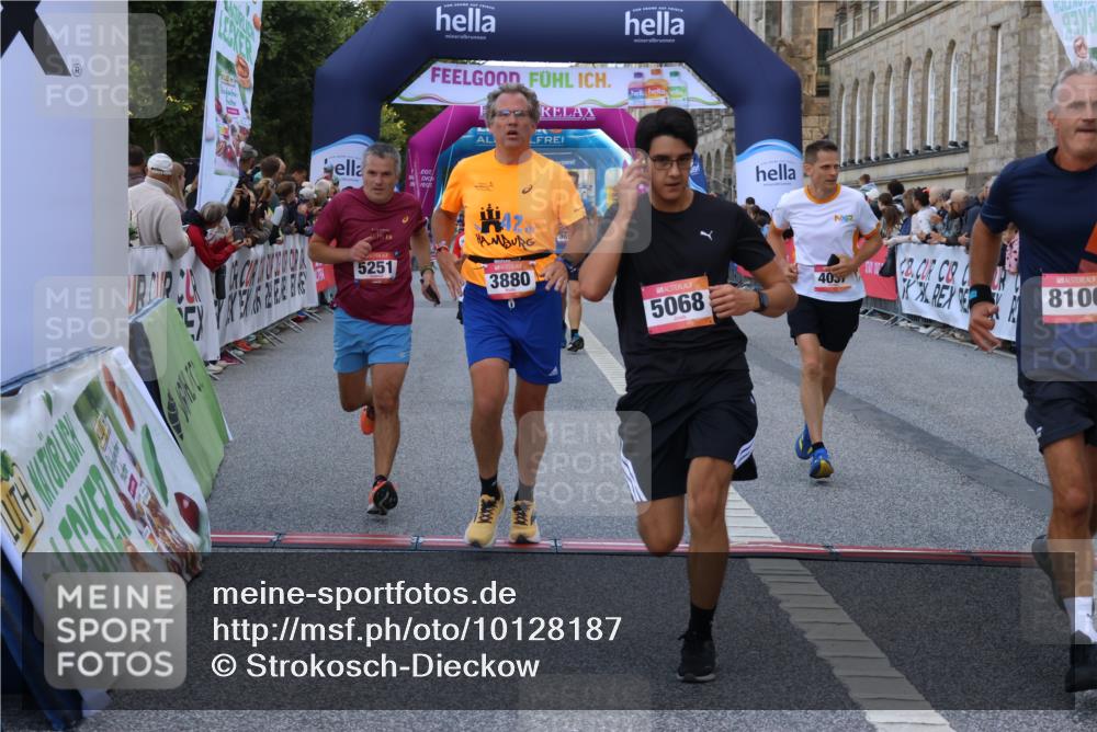 06.09.2026 - CURREX Alsterlauf Strokosch-Dieckow http://msf.ph/oto/10128187 06.09.2026 09:49:07 Ziel 2693, 3533, 3880, 3898, 4037, 4579, 4785, 5034, 5068, 5251, 5378, 5400, 5448, 5992, 6041, 6124, 6236, 6245, 6380, 8106 meine-sportfotos.de