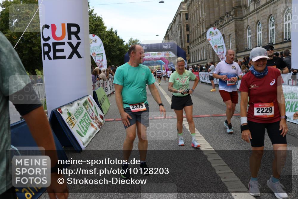 06.09.2026 - CURREX Alsterlauf Strokosch-Dieckow http://msf.ph/oto/10128203 06.09.2026 10:01:58 Ziel 2040, 2113, 2229, 2375, 2775, 3150, 3322, 3585, 3618, 4127, 4618, 5265, 5542, 5679, 5769, 5899, 6208, 6341, 8096 meine-sportfotos.de