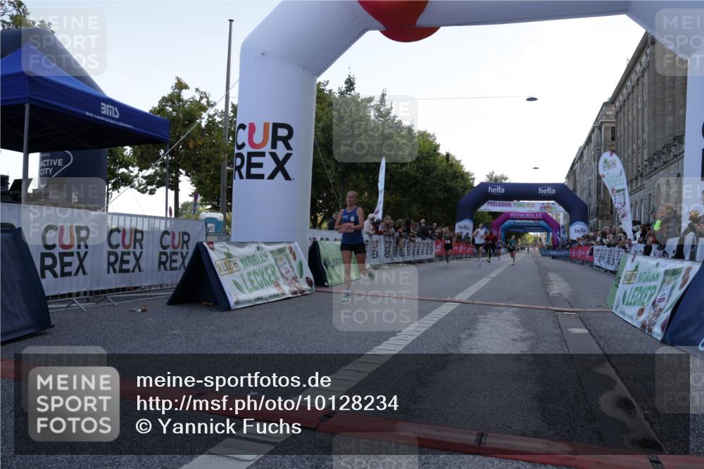 06.09.2026 - CURREX Alsterlauf Yannick Fuchs http://msf.ph/oto/10128234 06.09.2026 09:36:40 Ziel 26, 2813, 4032, 5444, 5490, 5972, 6306 meine-sportfotos.de
