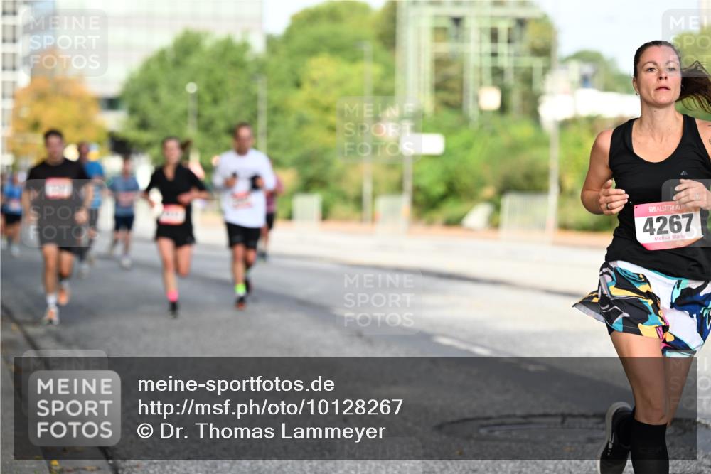 06.09.2026 - CURREX Alsterlauf Dr. Thomas Lammeyer http://msf.ph/oto/10128267 06.09.2026 09:48:47 Laufen 4267 meine-sportfotos.de