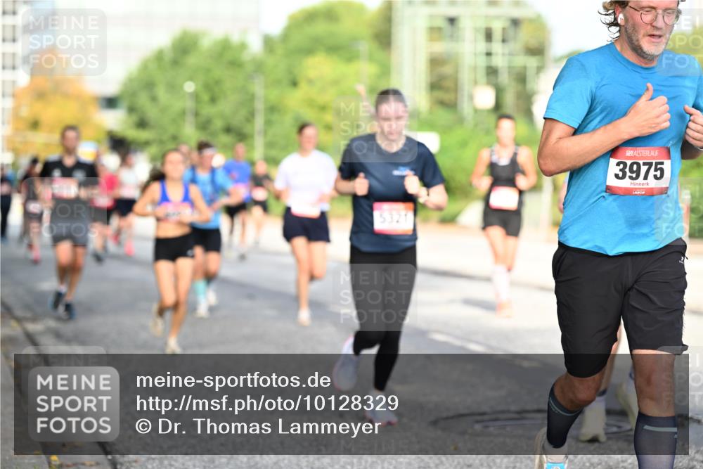06.09.2026 - CURREX Alsterlauf Dr. Thomas Lammeyer http://msf.ph/oto/10128329 06.09.2026 09:48:55 Laufen 5321, 3975 meine-sportfotos.de