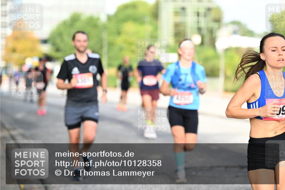 06.09.2026 - CURREX Alsterlauf Dr. Thomas Lammeyer http://msf.ph/oto/10128358 06.09.2026 09:48:58 Laufen 9 meine-sportfotos.de