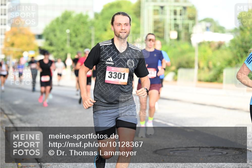 06.09.2026 - CURREX Alsterlauf Dr. Thomas Lammeyer http://msf.ph/oto/10128367 06.09.2026 09:48:59 Laufen 3301 meine-sportfotos.de