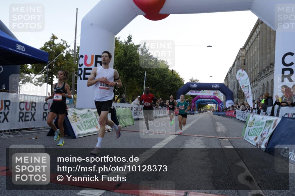 06.09.2026 - CURREX Alsterlauf Yannick Fuchs http://msf.ph/oto/10128373 06.09.2026 09:36:44 Ziel 26, 2813, 5340, 5375, 5444, 5490, 5972, 6412 meine-sportfotos.de
