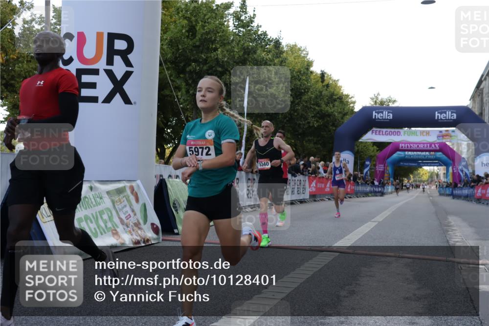 06.09.2026 - CURREX Alsterlauf Yannick Fuchs http://msf.ph/oto/10128401 06.09.2026 09:36:45 Ziel 26, 2813, 5340, 5375, 5444, 5490, 5972, 6412 meine-sportfotos.de