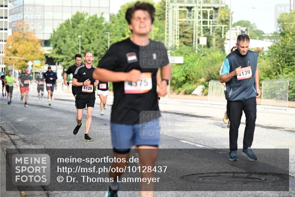 06.09.2026 - CURREX Alsterlauf Dr. Thomas Lammeyer http://msf.ph/oto/10128437 06.09.2026 09:49:07 Laufen 5129, 5677, 4375, 139 meine-sportfotos.de