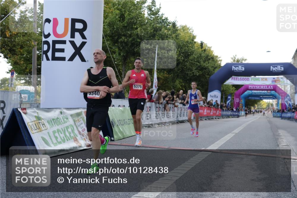 06.09.2026 - CURREX Alsterlauf Yannick Fuchs http://msf.ph/oto/10128438 06.09.2026 09:36:46 Ziel 26, 2813, 5340, 5375, 5444, 5490, 5972, 6412 meine-sportfotos.de