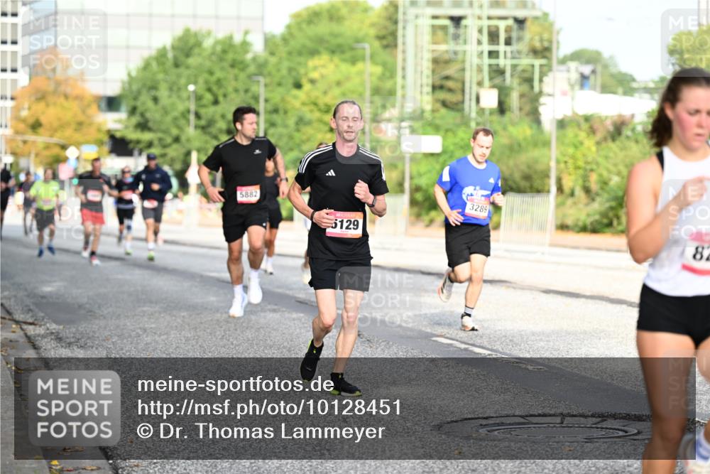 06.09.2026 - CURREX Alsterlauf Dr. Thomas Lammeyer http://msf.ph/oto/10128451 06.09.2026 09:49:09 Laufen 5882, 5129, 3289, 82 meine-sportfotos.de