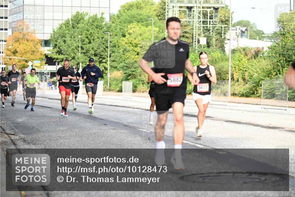 06.09.2026 - CURREX Alsterlauf Dr. Thomas Lammeyer http://msf.ph/oto/10128473 06.09.2026 09:49:11 Laufen 5294, 3450, 4462, 4005, 5677, 2758 meine-sportfotos.de
