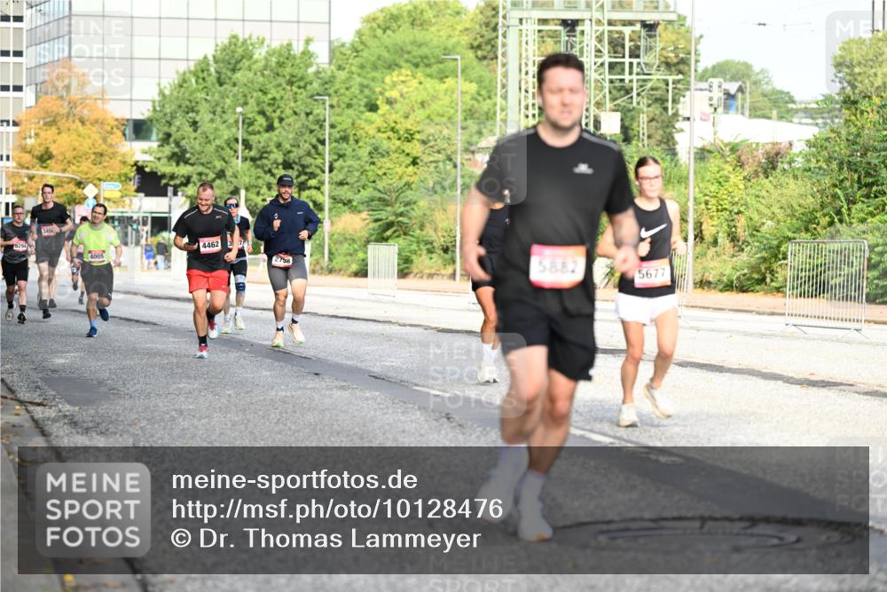 06.09.2026 - CURREX Alsterlauf Dr. Thomas Lammeyer http://msf.ph/oto/10128476 06.09.2026 09:49:11 Laufen 5294, 345, 4462, 37, 4005, 2758, 5882, 5677 meine-sportfotos.de