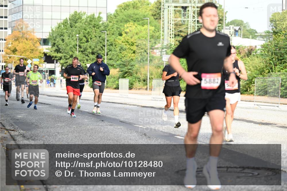 06.09.2026 - CURREX Alsterlauf Dr. Thomas Lammeyer http://msf.ph/oto/10128480 06.09.2026 09:49:12 Laufen 529, 450, 4462, 4005, 2758, 5887, 5 meine-sportfotos.de