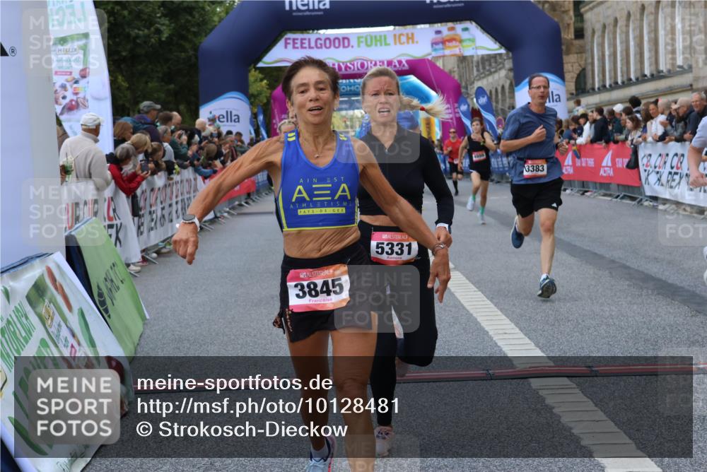 06.09.2026 - CURREX Alsterlauf Strokosch-Dieckow http://msf.ph/oto/10128481 06.09.2026 09:49:21 Ziel 1045, 2009, 2216, 3383, 3845, 3940, 4249, 4722, 4999, 5331, 5667, 5784, 6173, 6415, 8065 meine-sportfotos.de
