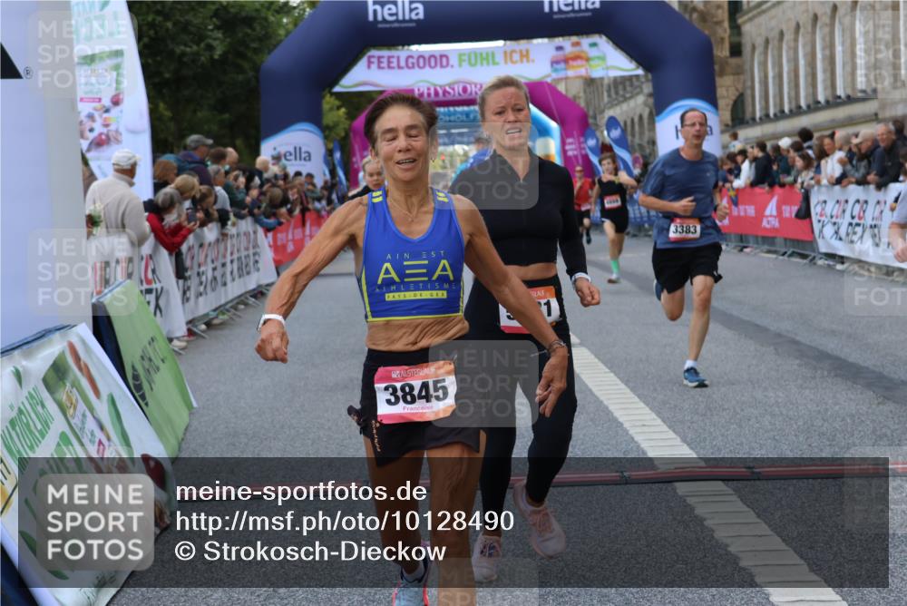06.09.2026 - CURREX Alsterlauf Strokosch-Dieckow http://msf.ph/oto/10128490 06.09.2026 09:49:21 Ziel 1045, 2009, 2216, 3383, 3845, 3940, 4249, 4722, 4999, 5331, 5667, 5784, 6173, 6415, 8065 meine-sportfotos.de