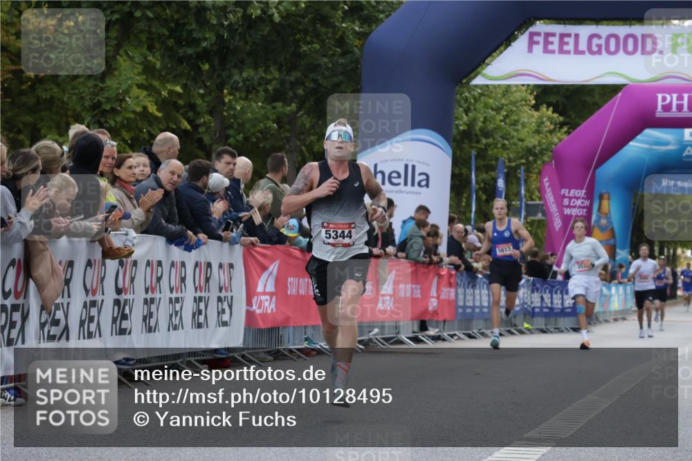 06.09.2026 - CURREX Alsterlauf Yannick Fuchs http://msf.ph/oto/10128495 06.09.2026 09:36:56 Ziel 5344, 6412 meine-sportfotos.de