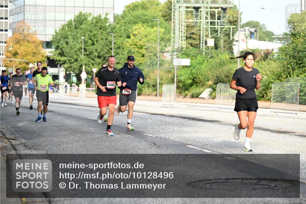 06.09.2026 - CURREX Alsterlauf Dr. Thomas Lammeyer http://msf.ph/oto/10128496 06.09.2026 09:49:13 Laufen 5294, 4005, 4462, 2758 meine-sportfotos.de