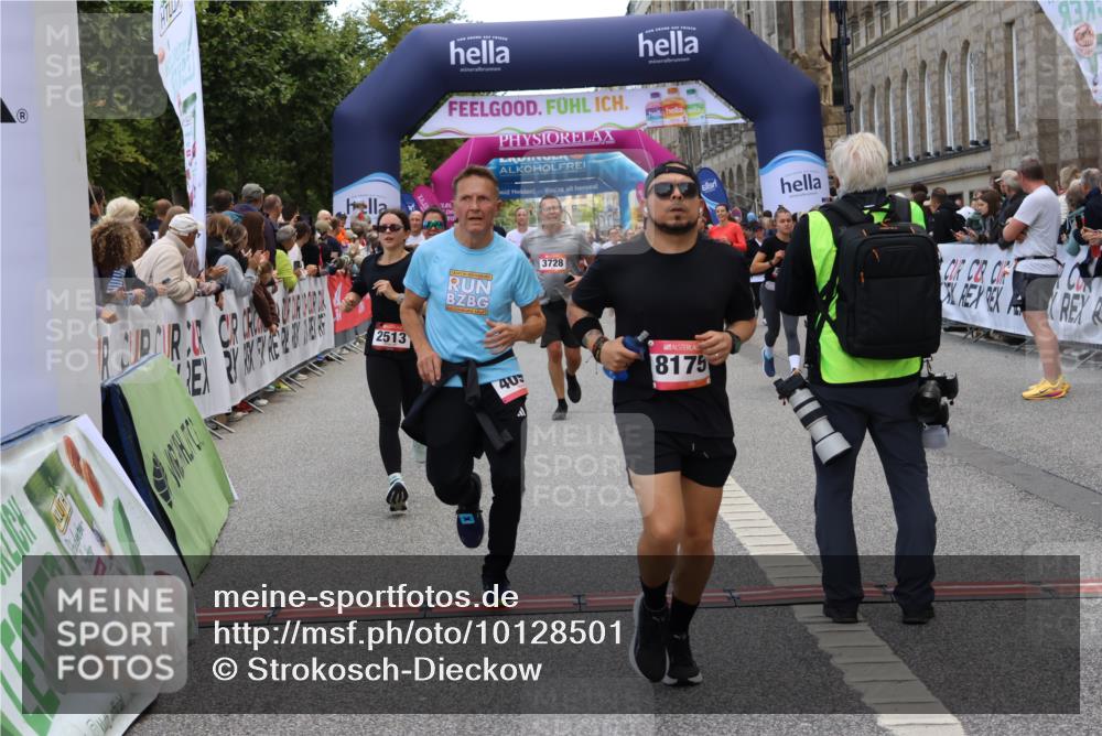 06.09.2026 - CURREX Alsterlauf Strokosch-Dieckow http://msf.ph/oto/10128501 06.09.2026 10:02:11 Ziel 2389, 2513, 2700, 3090, 3547, 3728, 3800, 3883, 4097, 4734, 5013, 5109, 5466, 5485, 5728, 6383, 8175 meine-sportfotos.de