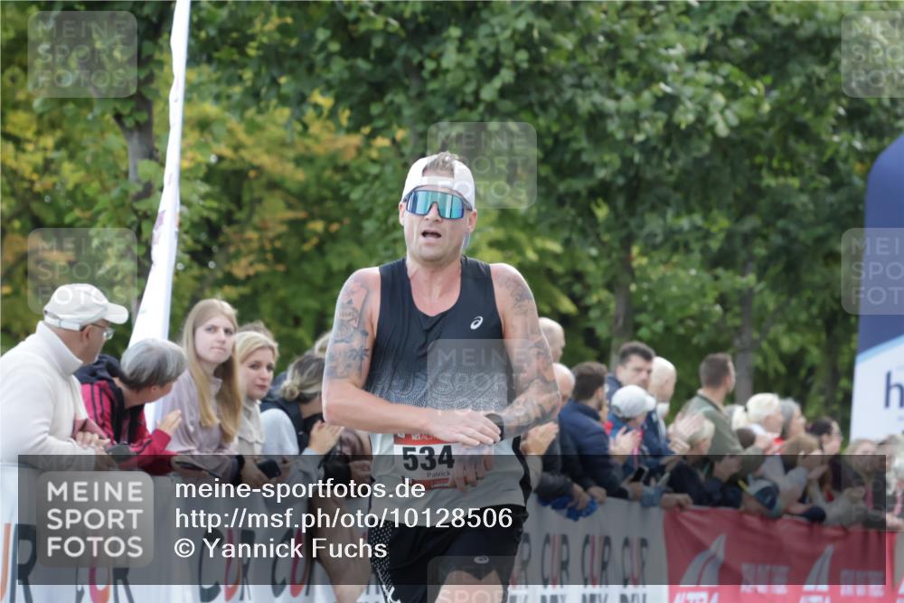 06.09.2026 - CURREX Alsterlauf Yannick Fuchs http://msf.ph/oto/10128506 06.09.2026 09:36:57 Ziel 5344 meine-sportfotos.de