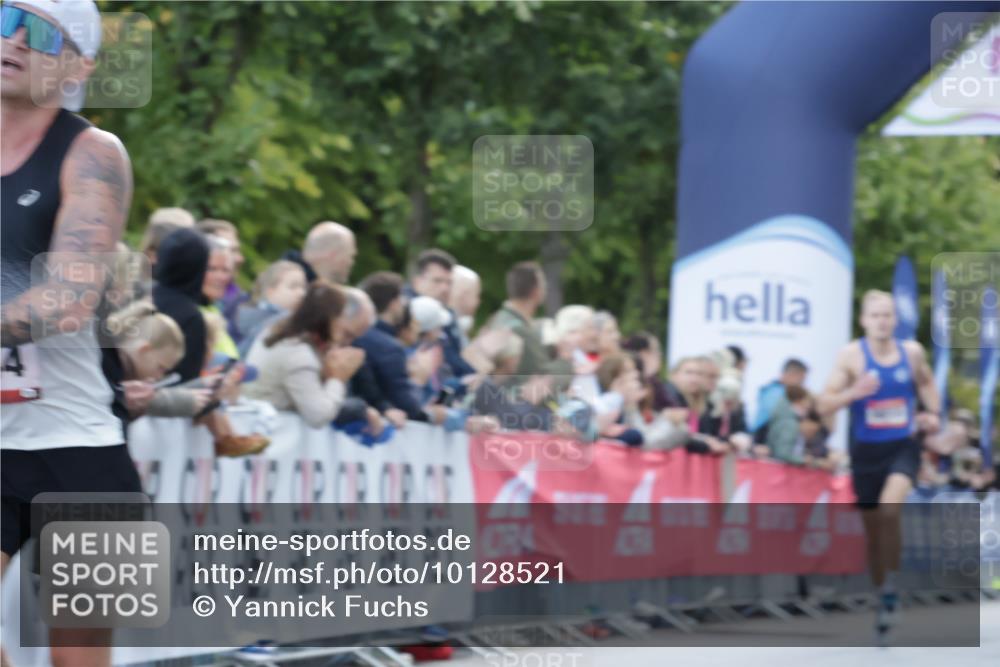 06.09.2026 - CURREX Alsterlauf Yannick Fuchs http://msf.ph/oto/10128521 06.09.2026 09:36:58 Ziel 5344, 5535, 5613 meine-sportfotos.de
