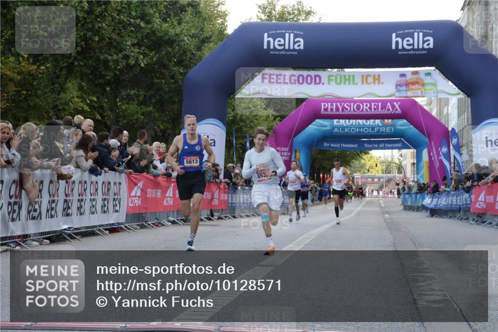 06.09.2026 - CURREX Alsterlauf Yannick Fuchs http://msf.ph/oto/10128571 06.09.2026 09:37:00 Ziel 5344, 5535, 5613 meine-sportfotos.de