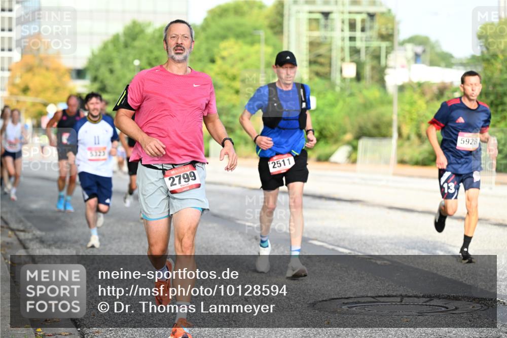 06.09.2026 - CURREX Alsterlauf Dr. Thomas Lammeyer http://msf.ph/oto/10128594 06.09.2026 09:49:23 Laufen 2799, 2511, 13, 5928 meine-sportfotos.de