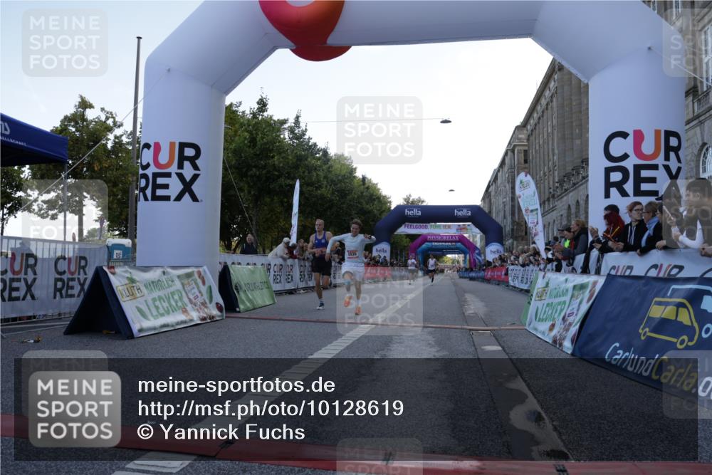 06.09.2026 - CURREX Alsterlauf Yannick Fuchs http://msf.ph/oto/10128619 06.09.2026 09:37:02 Ziel 5344, 5535, 5613 meine-sportfotos.de