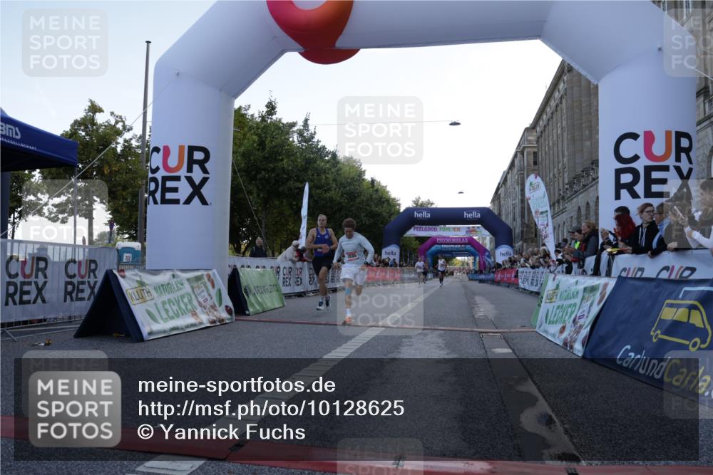 06.09.2026 - CURREX Alsterlauf Yannick Fuchs http://msf.ph/oto/10128625 06.09.2026 09:37:02 Ziel 5344, 5535, 5613 meine-sportfotos.de