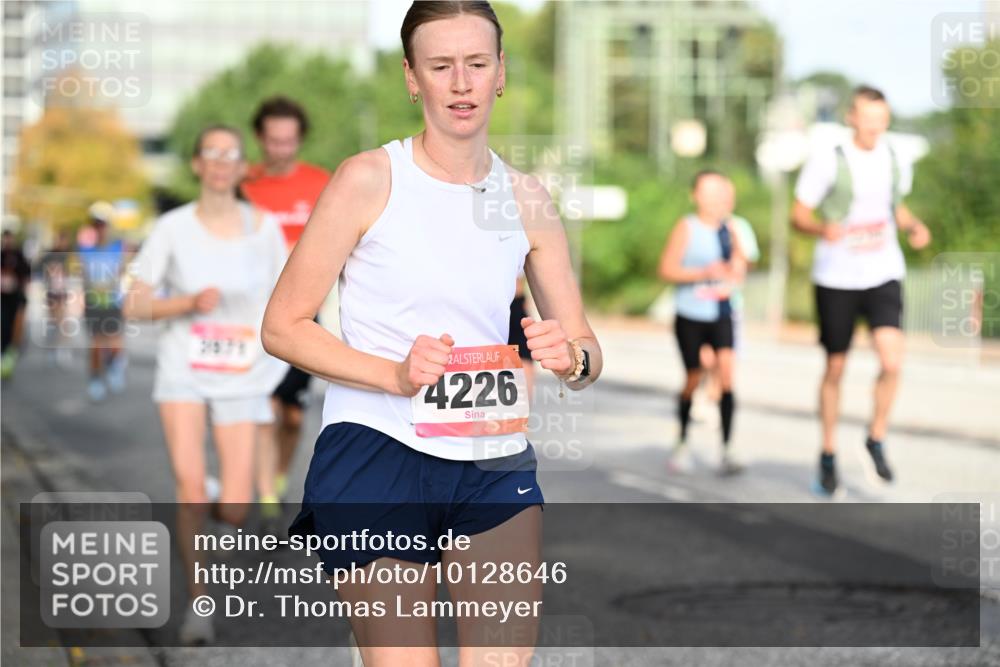 06.09.2026 - CURREX Alsterlauf Dr. Thomas Lammeyer http://msf.ph/oto/10128646 06.09.2026 09:49:31 Laufen 3676, 4226 meine-sportfotos.de