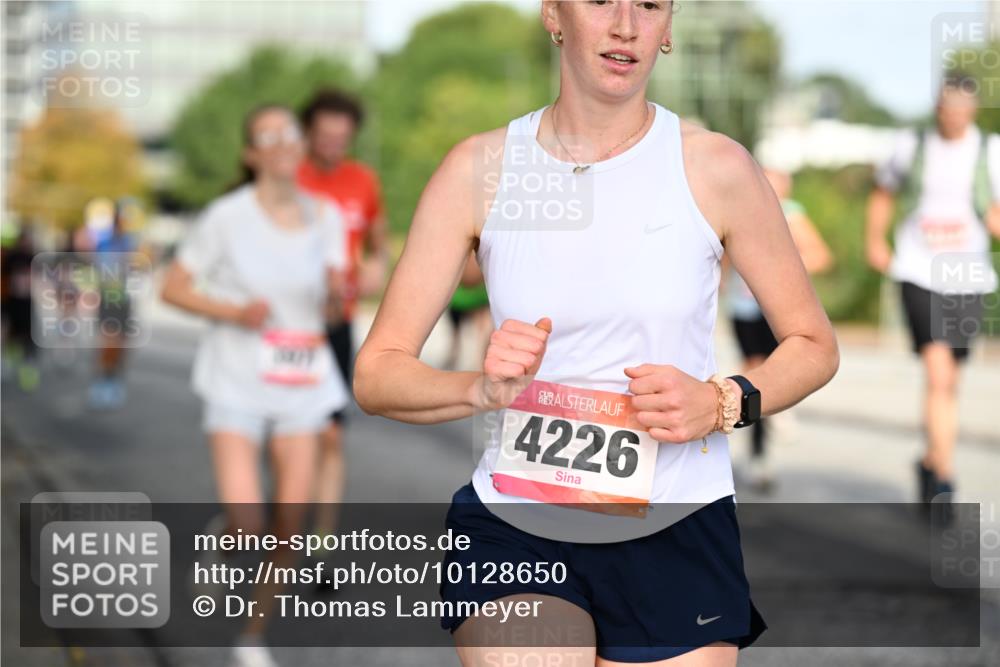 06.09.2026 - CURREX Alsterlauf Dr. Thomas Lammeyer http://msf.ph/oto/10128650 06.09.2026 09:49:31 Laufen 4226 meine-sportfotos.de
