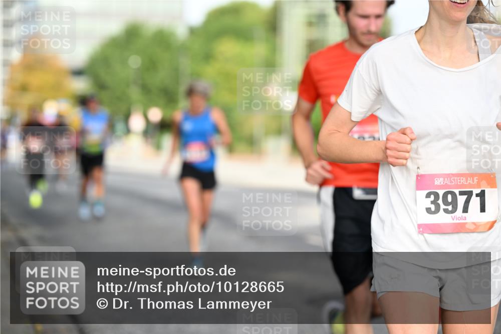 06.09.2026 - CURREX Alsterlauf Dr. Thomas Lammeyer http://msf.ph/oto/10128665 06.09.2026 09:49:33 Laufen 3971 meine-sportfotos.de