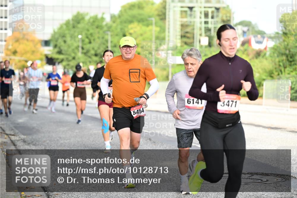 06.09.2026 - CURREX Alsterlauf Dr. Thomas Lammeyer http://msf.ph/oto/10128713 06.09.2026 09:49:39 Laufen 5454, 6141, 3471 meine-sportfotos.de