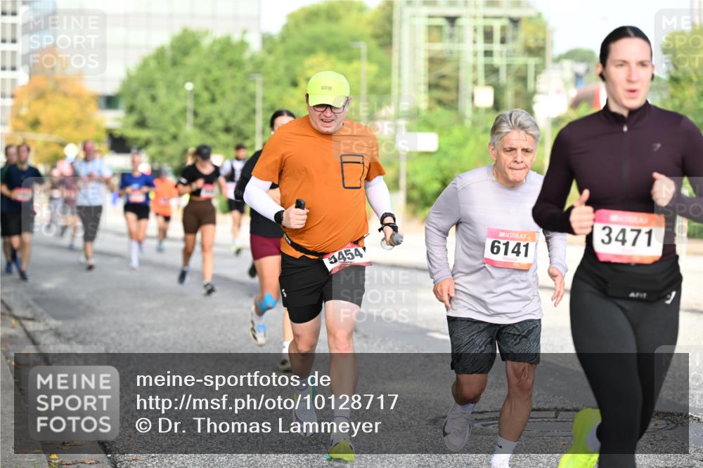 06.09.2026 - CURREX Alsterlauf Dr. Thomas Lammeyer http://msf.ph/oto/10128717 06.09.2026 09:49:39 Laufen 5454, 6141, 3471 meine-sportfotos.de