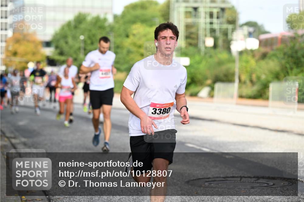 06.09.2026 - CURREX Alsterlauf Dr. Thomas Lammeyer http://msf.ph/oto/10128807 06.09.2026 09:49:49 Laufen 3380 meine-sportfotos.de
