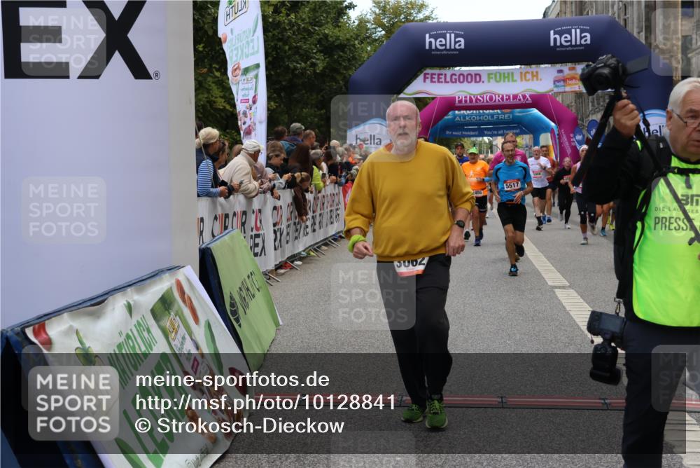 06.09.2026 - CURREX Alsterlauf Strokosch-Dieckow http://msf.ph/oto/10128841 06.09.2026 10:02:29 Ziel 2486, 2488, 2817, 2886, 3062, 3447, 3790, 3858, 3882, 4817, 5075, 5079, 5328, 5517, 5655, 6152, 6174, 6233, 8331 meine-sportfotos.de
