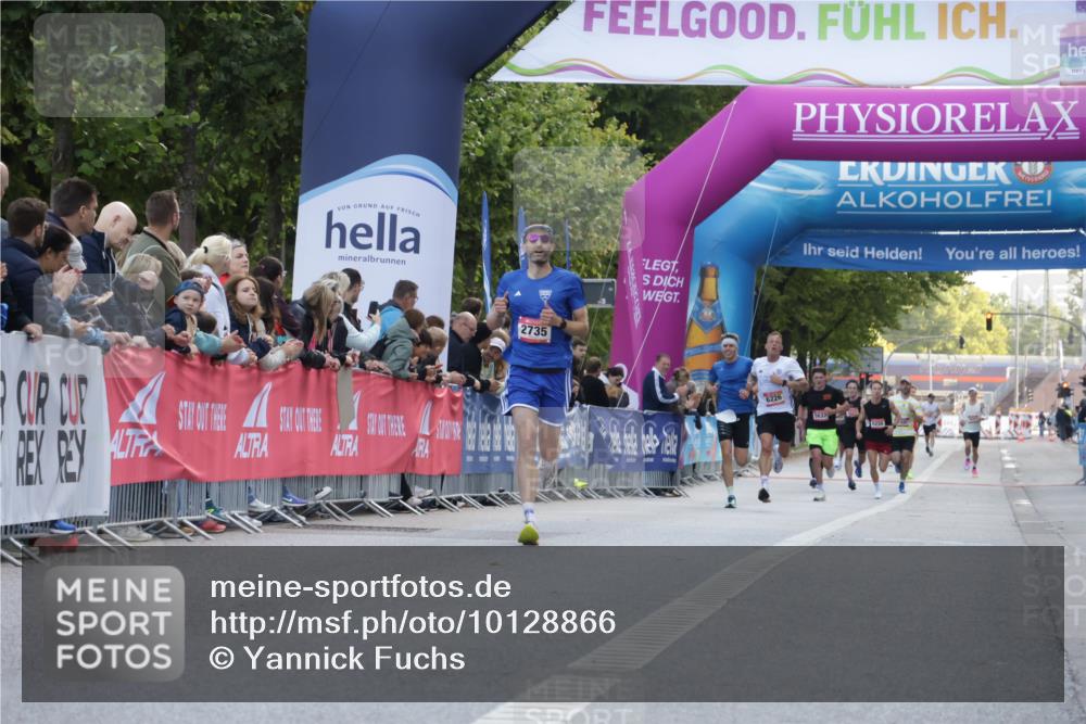 06.09.2026 - CURREX Alsterlauf Yannick Fuchs http://msf.ph/oto/10128866 06.09.2026 09:37:14 Ziel 6005, 6006, 6008 meine-sportfotos.de