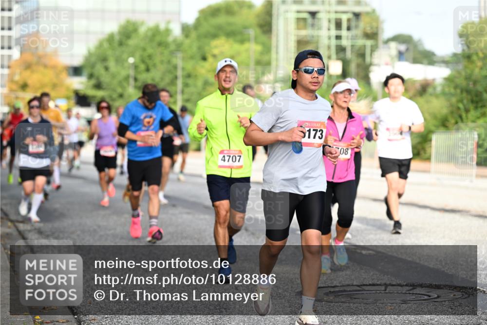 06.09.2026 - CURREX Alsterlauf Dr. Thomas Lammeyer http://msf.ph/oto/10128886 06.09.2026 09:49:57 Laufen 4707, 173, 08 meine-sportfotos.de