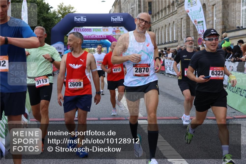 06.09.2026 - CURREX Alsterlauf Strokosch-Dieckow http://msf.ph/oto/10128912 06.09.2026 09:49:49 Ziel 2180, 2609, 2870, 3063, 3113, 3223, 3368, 4112, 4161, 4212, 4932, 5175, 5346, 5347, 5902, 6323, 8337 meine-sportfotos.de