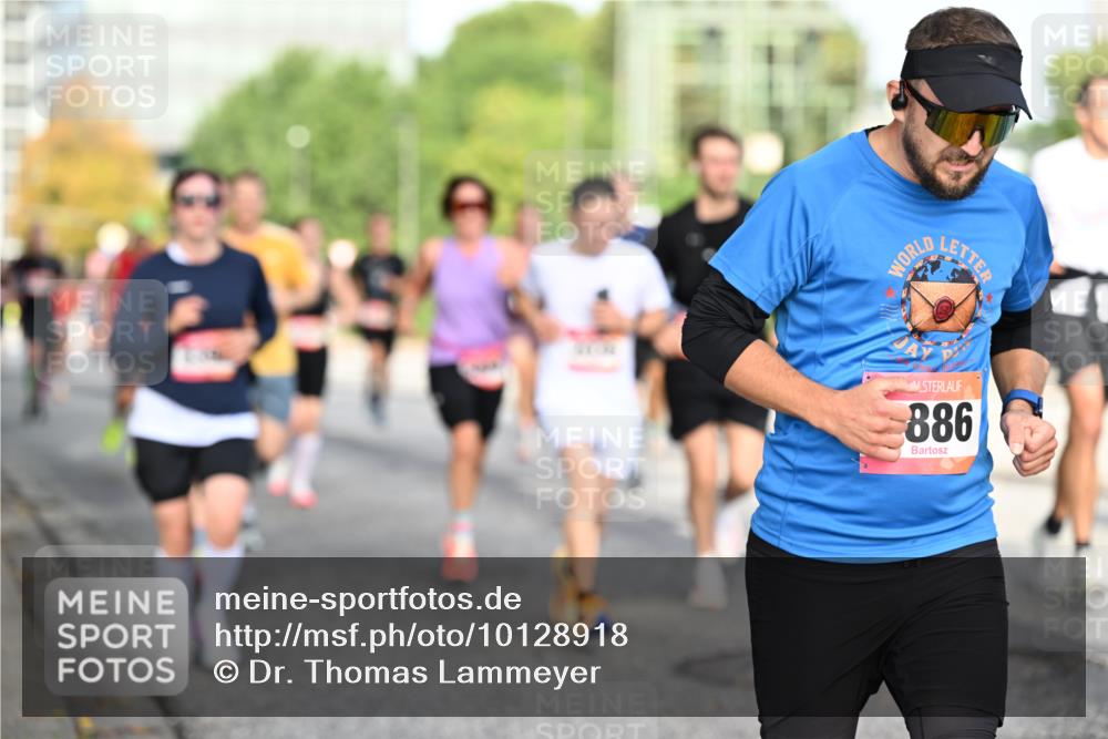 06.09.2026 - CURREX Alsterlauf Dr. Thomas Lammeyer http://msf.ph/oto/10128918 06.09.2026 09:50:00 Laufen 886 meine-sportfotos.de