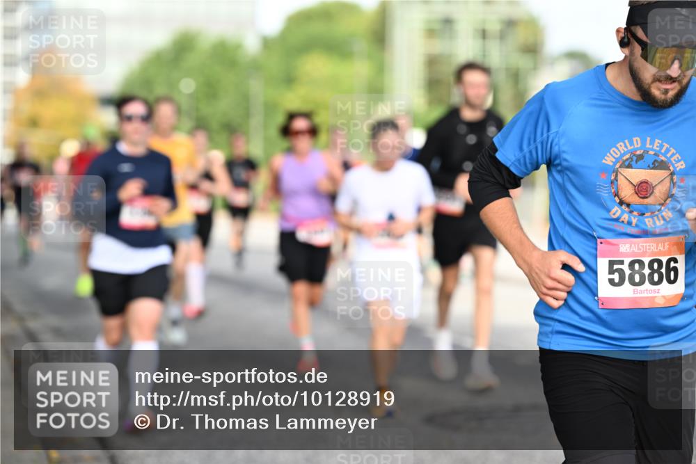 06.09.2026 - CURREX Alsterlauf Dr. Thomas Lammeyer http://msf.ph/oto/10128919 06.09.2026 09:50:00 Laufen 5886 meine-sportfotos.de