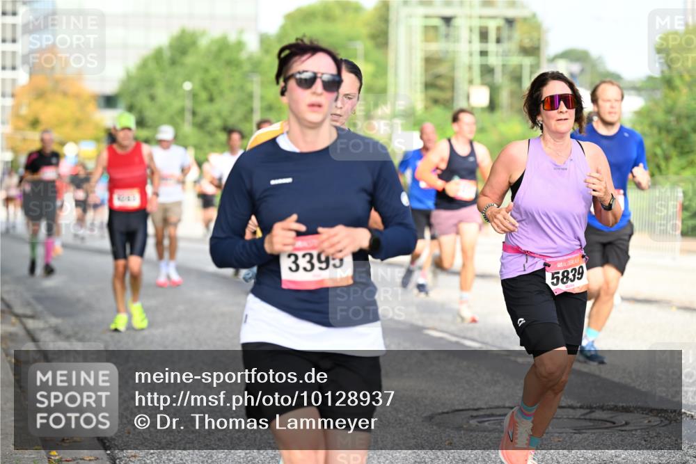 06.09.2026 - CURREX Alsterlauf Dr. Thomas Lammeyer http://msf.ph/oto/10128937 06.09.2026 09:50:02 Laufen 6, 9243, 3395, 5839 meine-sportfotos.de