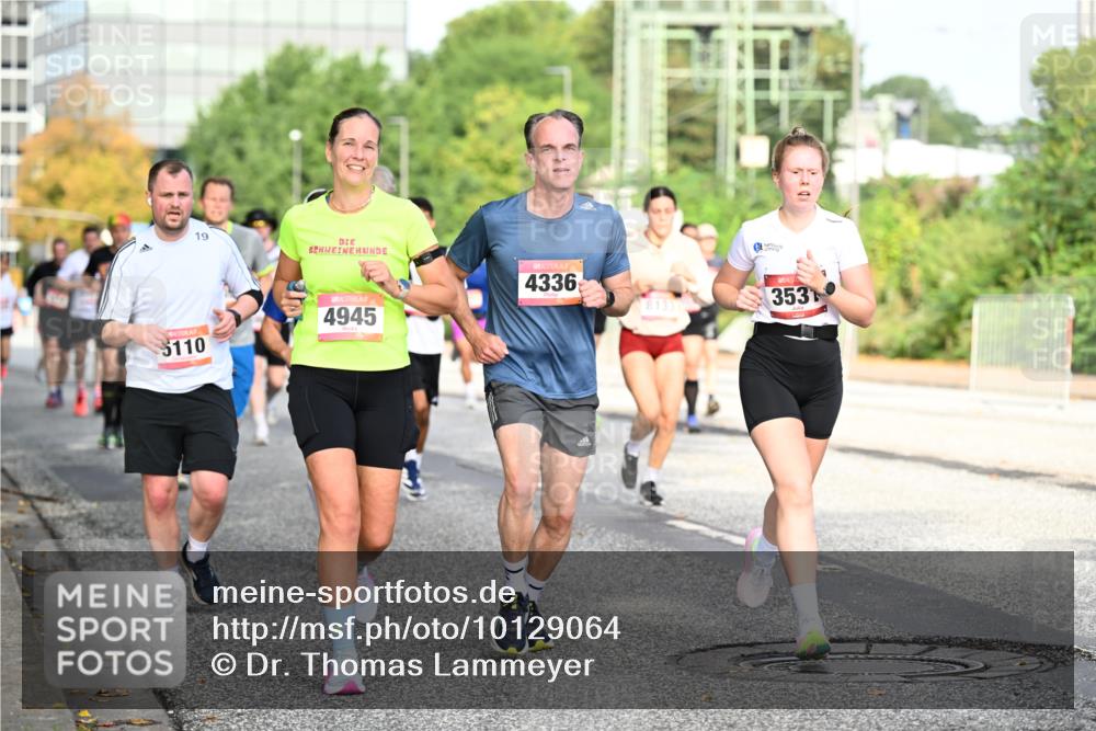 06.09.2026 - CURREX Alsterlauf Dr. Thomas Lammeyer http://msf.ph/oto/10129064 06.09.2026 09:50:15 Laufen 19, 5110, 4945, 4336, 8133, 353 meine-sportfotos.de