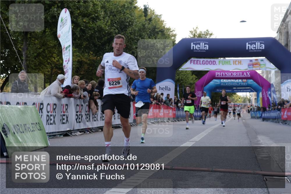 06.09.2026 - CURREX Alsterlauf Yannick Fuchs http://msf.ph/oto/10129081 06.09.2026 09:37:24 Ziel 2735, 5637, 6008, 6057, 6226, 6238 meine-sportfotos.de
