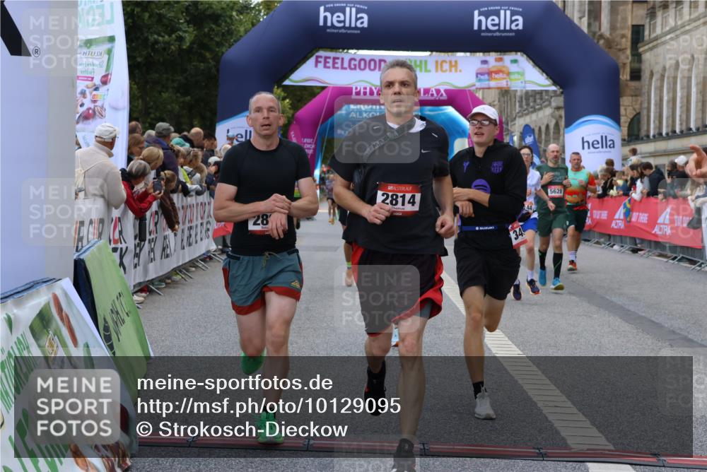 06.09.2026 - CURREX Alsterlauf Strokosch-Dieckow http://msf.ph/oto/10129095 06.09.2026 09:50:00 Ziel 2094, 2814, 2823, 3492, 4105, 4142, 4161, 4428, 4532, 4932, 4951, 4954, 5346, 5628, 5744, 5834, 6010, 6157, 6475 meine-sportfotos.de
