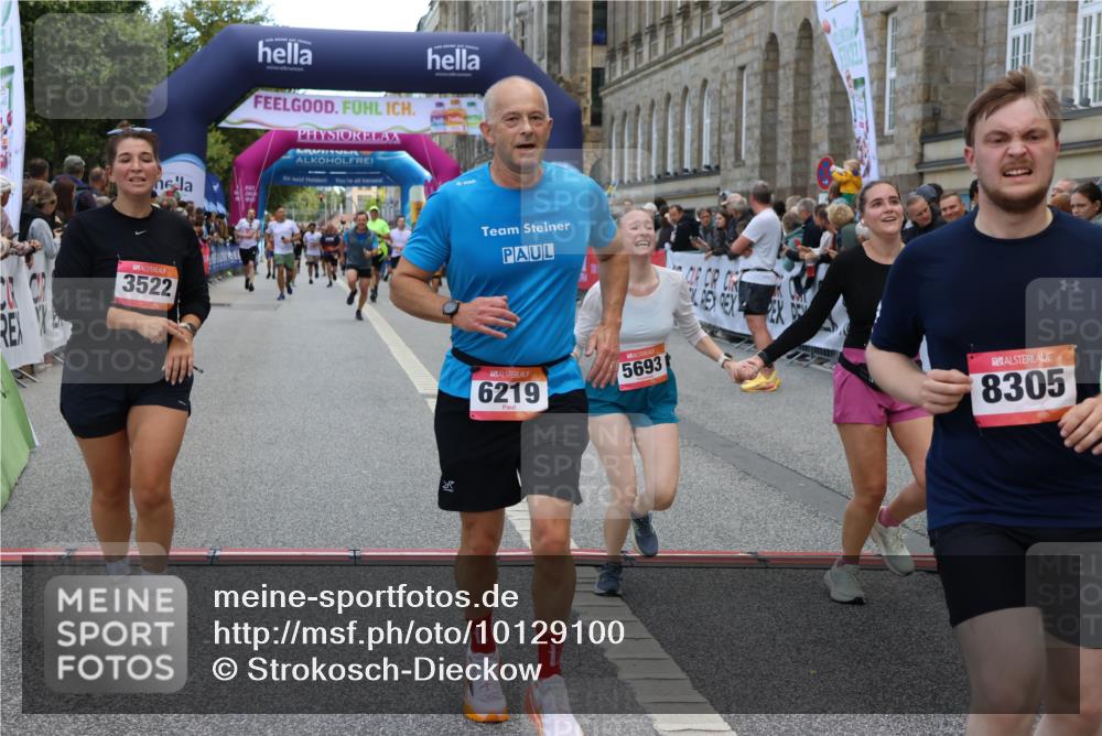 06.09.2026 - CURREX Alsterlauf Strokosch-Dieckow http://msf.ph/oto/10129100 06.09.2026 10:02:46 Ziel 2304, 2702, 2954, 3028, 3042, 3221, 3222, 3532, 4263, 4285, 5693, 5698, 6120, 6219, 6431, 8121, 8147, 8244, 8282, 8305 meine-sportfotos.de
