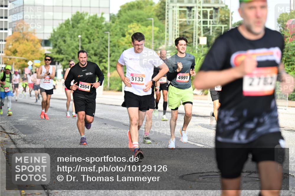 06.09.2026 - CURREX Alsterlauf Dr. Thomas Lammeyer http://msf.ph/oto/10129126 06.09.2026 09:50:22 Laufen 5133, 2518, 2554, 4991, 4571, 2782, 457 meine-sportfotos.de
