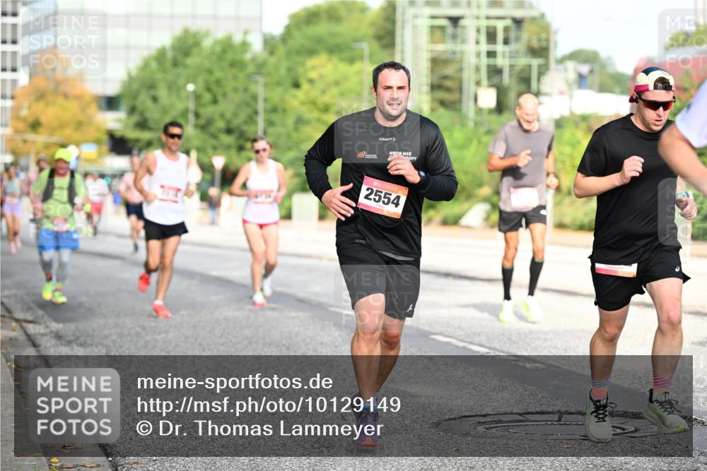 06.09.2026 - CURREX Alsterlauf Dr. Thomas Lammeyer http://msf.ph/oto/10129149 06.09.2026 09:50:24 Laufen 2554 meine-sportfotos.de