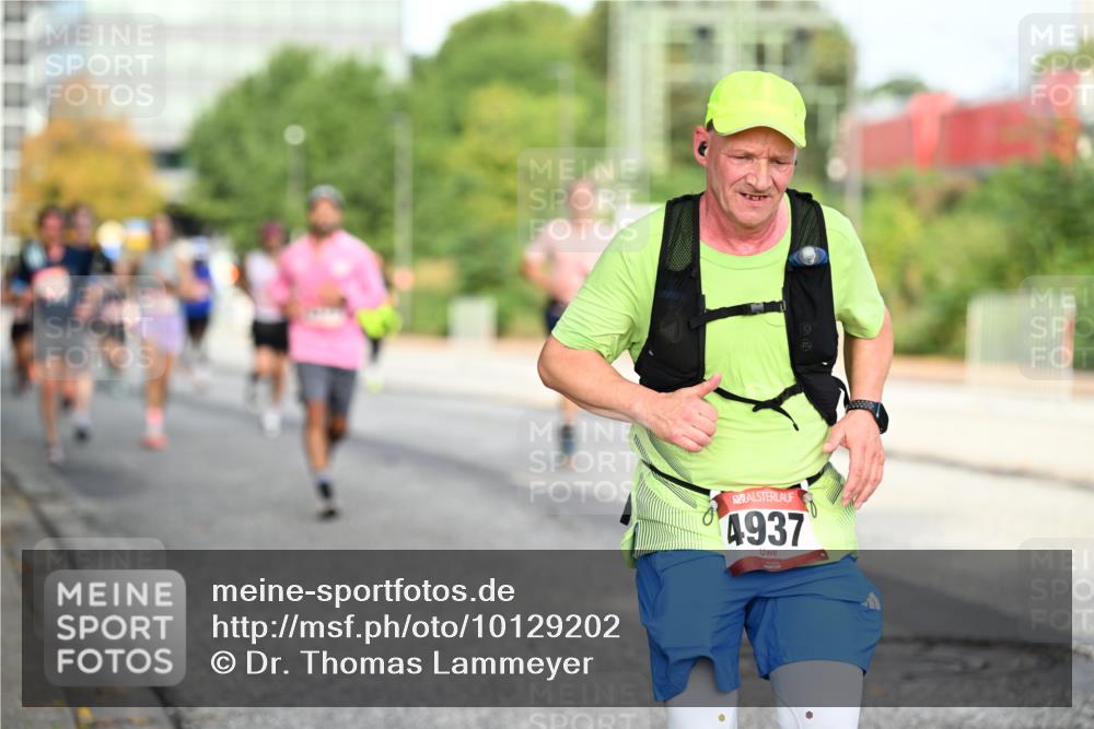 06.09.2026 - CURREX Alsterlauf Dr. Thomas Lammeyer http://msf.ph/oto/10129202 06.09.2026 09:50:29 Laufen 4937 meine-sportfotos.de
