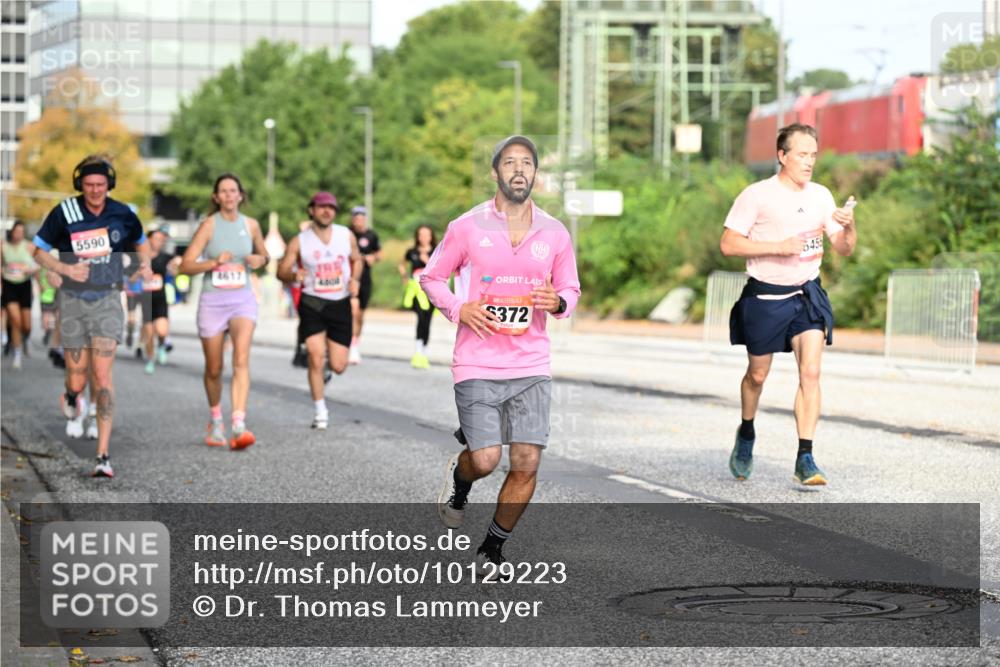 06.09.2026 - CURREX Alsterlauf Dr. Thomas Lammeyer http://msf.ph/oto/10129223 06.09.2026 09:50:31 Laufen 5590, 4800, 372, 5455 meine-sportfotos.de