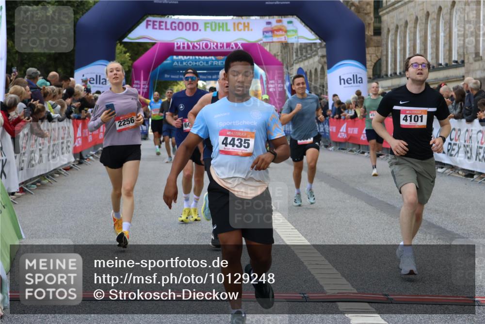 06.09.2026 - CURREX Alsterlauf Strokosch-Dieckow http://msf.ph/oto/10129248 06.09.2026 09:50:14 Ziel 2020, 2256, 2639, 2720, 3455, 3488, 3739, 4083, 4101, 4393, 4435, 4541, 5191, 5264, 5316, 5326, 5949, 5981, 6077, 6274, 6428 meine-sportfotos.de