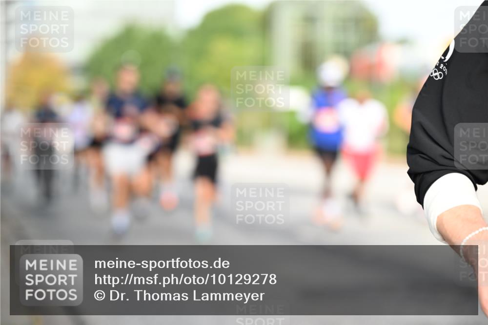 06.09.2026 - CURREX Alsterlauf Dr. Thomas Lammeyer http://msf.ph/oto/10129278 06.09.2026 09:50:36 Laufen 20 meine-sportfotos.de
